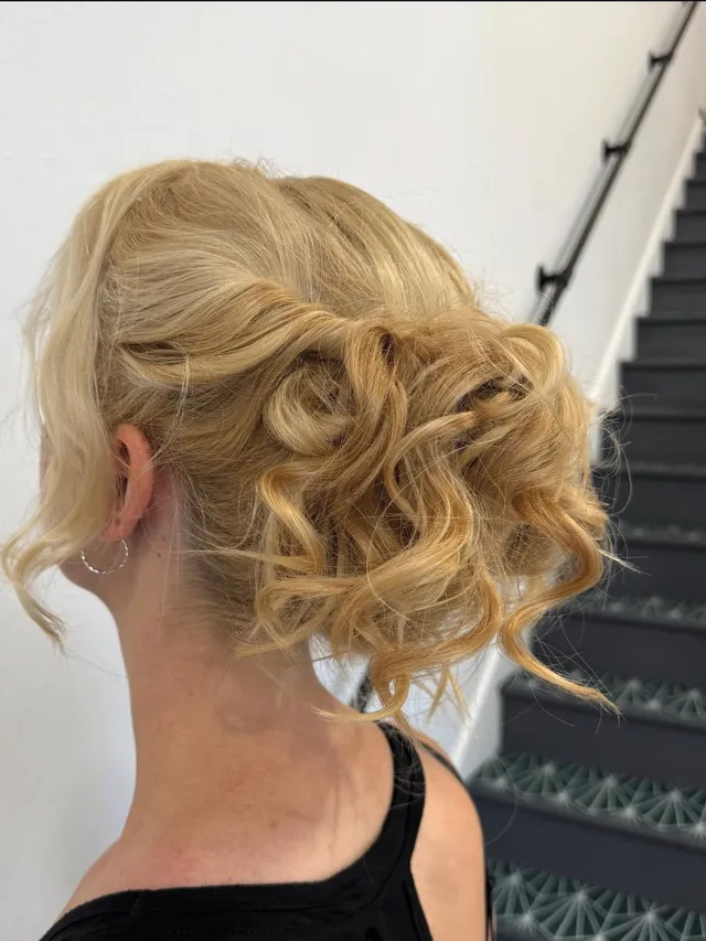loose bun